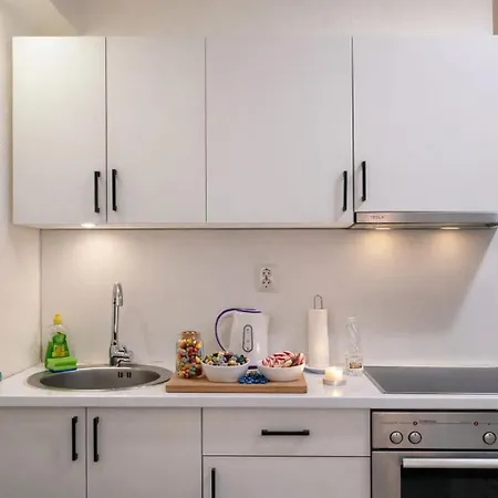 Stylish - Steps To Old Town And Sebilj