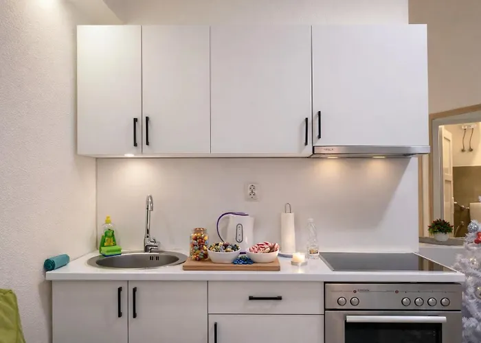 Stylish - Steps To Old Town And Sebilj